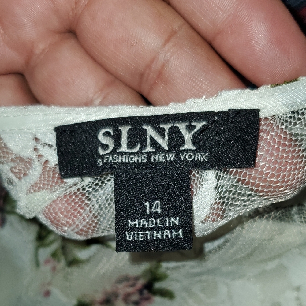 SLNY Cream Floral Lace Chemise